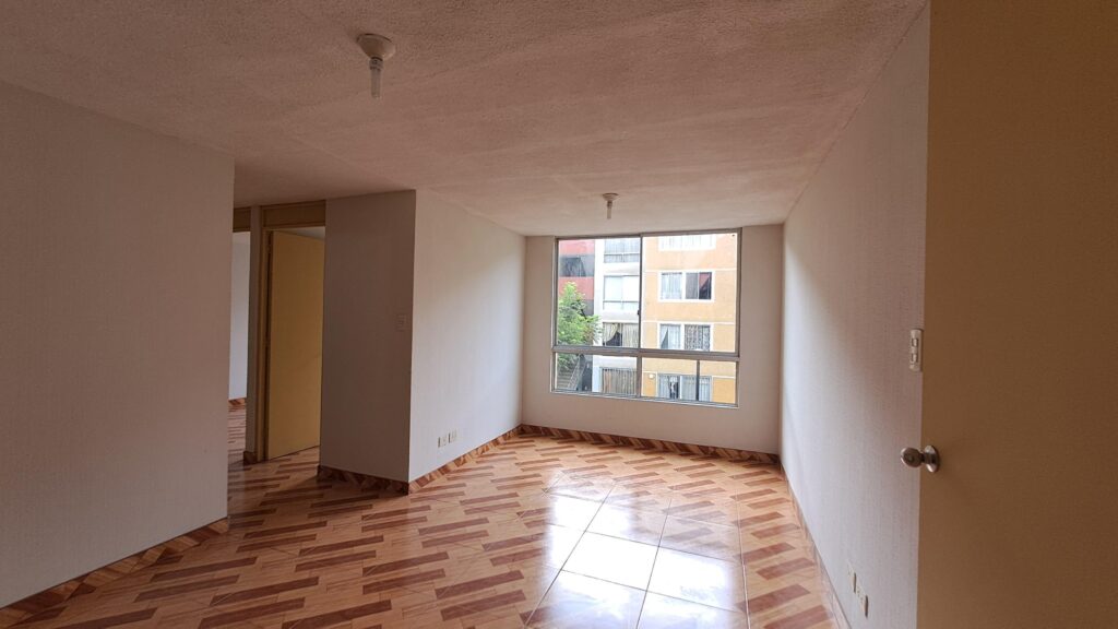 9e40c16e-3ec9-45b1-8ec8-613a5810680f